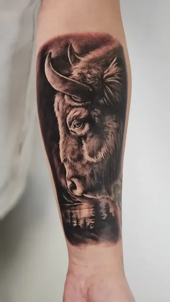Transform your vision into reality! Book your custom black and grey realism nature piece with 15-year veteran artist Klaudia at Silent Moon Tattoo (London SE16).
