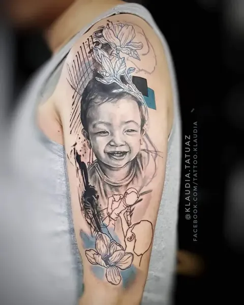 Transform your family portrait vision into reality! Book your custom mixed-media memorial or family piece with 15-year veteran artist Klaudia at Silent Moon Tattoo (London SE16).